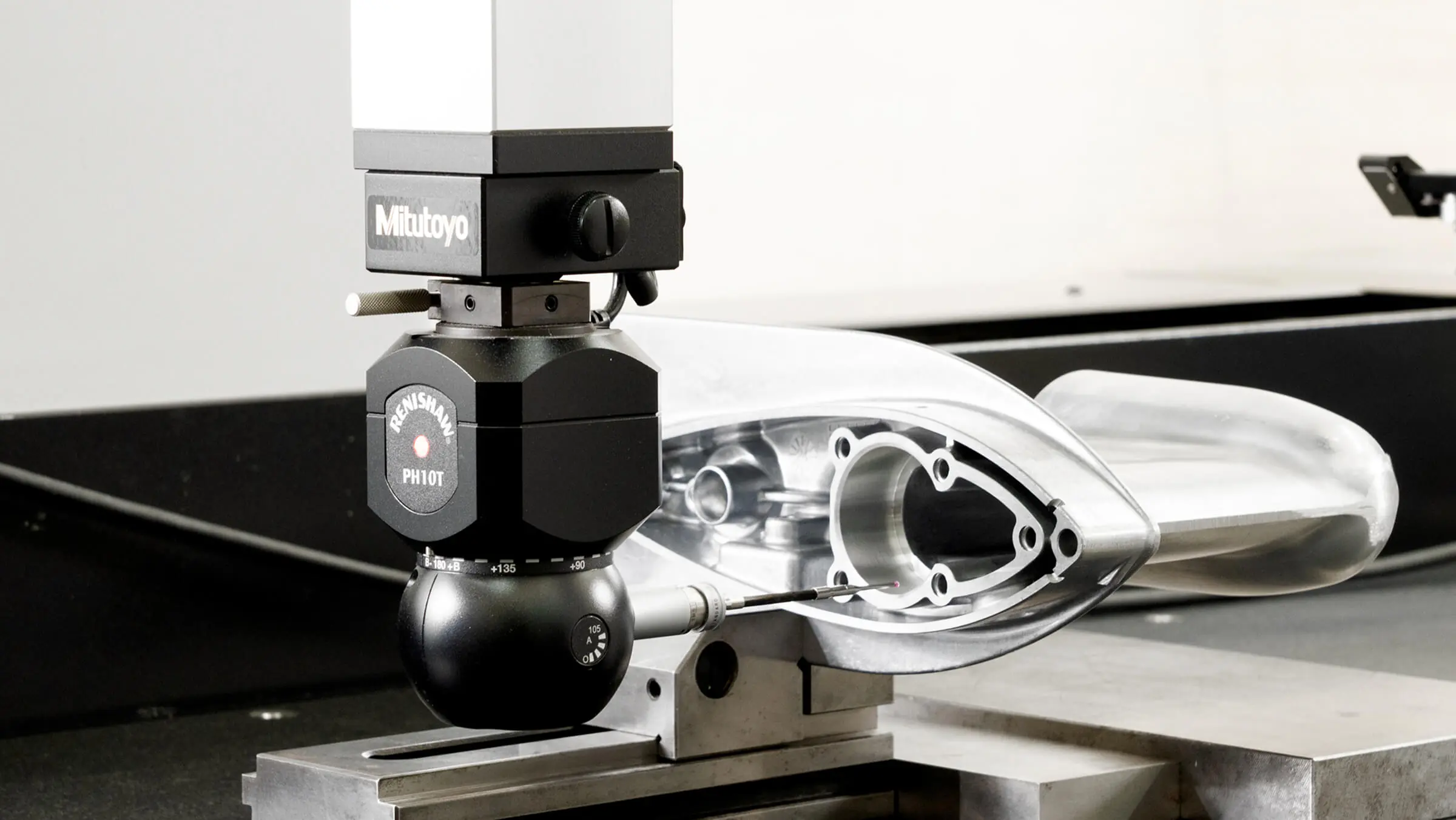 ミツトヨ製CMMおよびRenishaw PH10Tプローブによる精密アルミ合金ダイカスト製海洋部品の自動寸法検査
